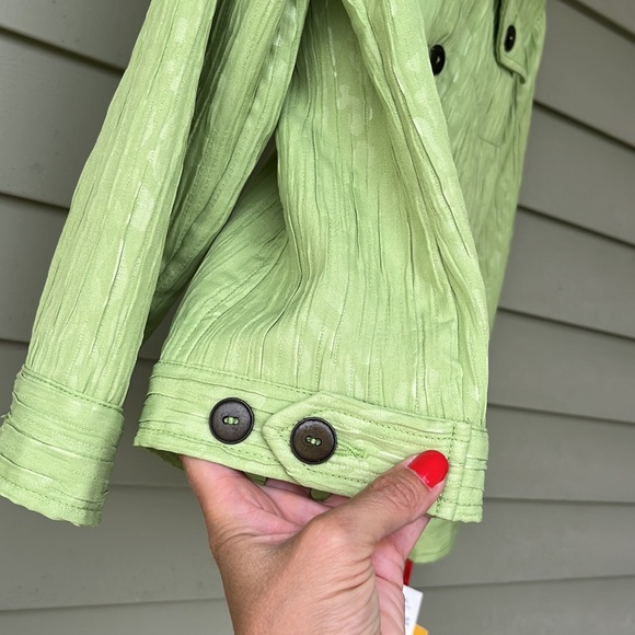 New Ruby Rd. Neon green animal print button down jacket - Picture 10 of 15